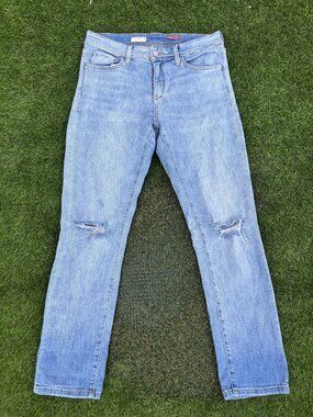 Anthropologie Pilcro Light Wash Ripped Knee Jeans Size 28